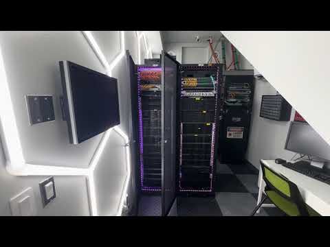 A quick look at my homelab.